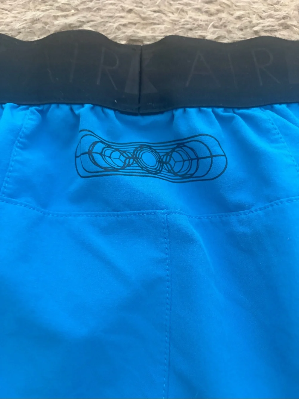 Blue pre own as is size XL Nike Air Max Woven Men athletic shorts